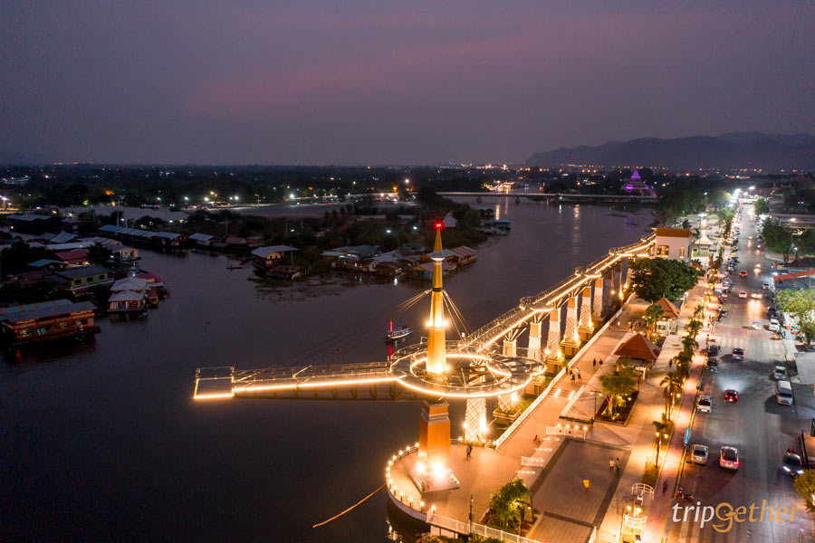 Skywalk กาญจนบุรี ตอนกลางคืน แสงสีสวยฉ่ำ บรรยากาศดีมาก!