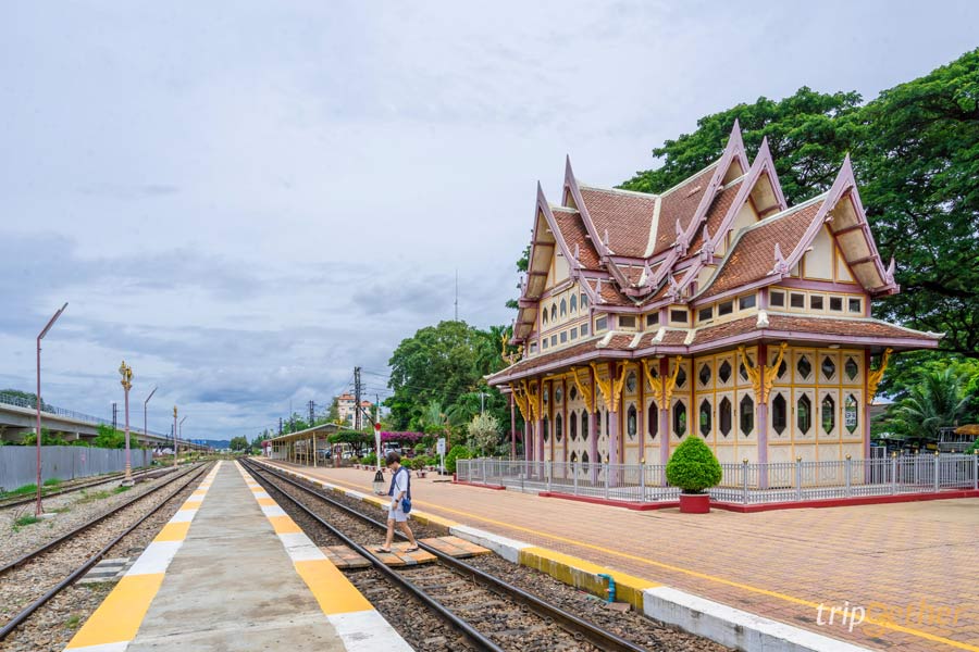 เส้นทางนั่งรถไฟเที่ยว