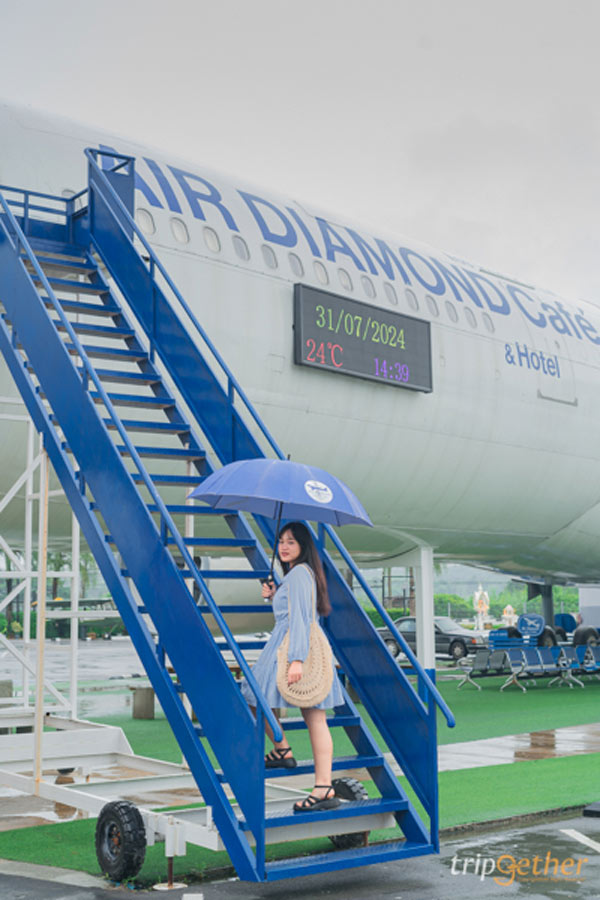 Air Diamond Cafe & Hotel เชียงใหม่ คาเฟ่บนเครื่องบิน Landing จิบกาแฟเก๋ๆ สายถ่ายรูปต้องมา!