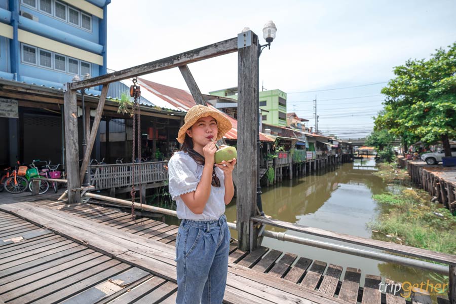 ตลาดน้ำใกล้กรุงเทพ 