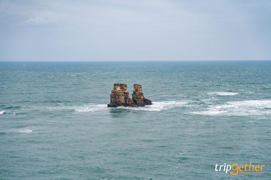 Twin Candlestick Islets