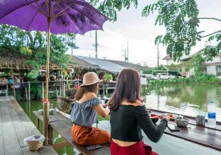 ก๋วยเตี๋ยวห้อยขา@นครชัยศรี